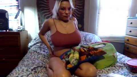 Nina Rei online show from February 2025 05:32:02 PM