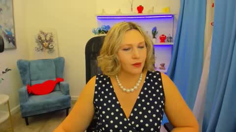 ninastarle online show from February 2026 11:43:02 AM