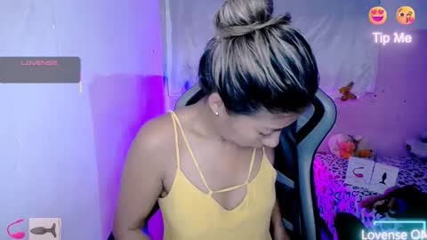 ninatinydoll1 online show from October 2025 10:56:01 AM