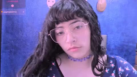 Nina online show from October 2025 03:44:01 PM