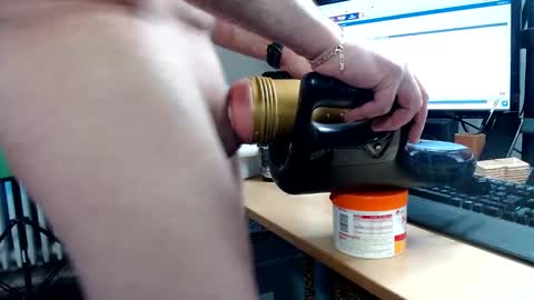 ninetynine_99 online show from April 2026 03:39:02 PM