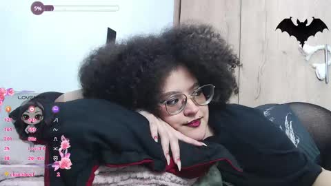 Snapshot of ninfa_doll chatting on April 2026 03:09:02 AM Doll independent model online show from April 2026 03:09:02 AM