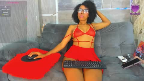 nini_beyker online show from September 2025 01:38:01 PM