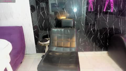 nini_beyker online show from February 2026 01:30:02 PM