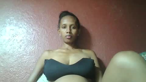 Snapshot of ninie246746 chatting on February 2025 02:14:02 PM ninie246746 online show from February 2025 02:14:02 PM