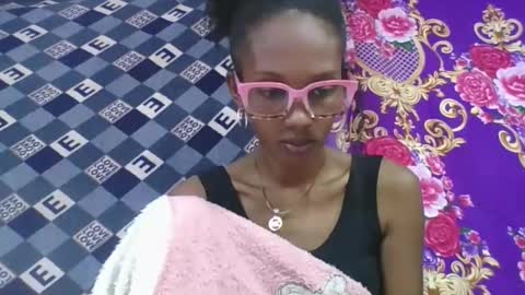 ninie246746 online show from April 2026 05:36:02 AM