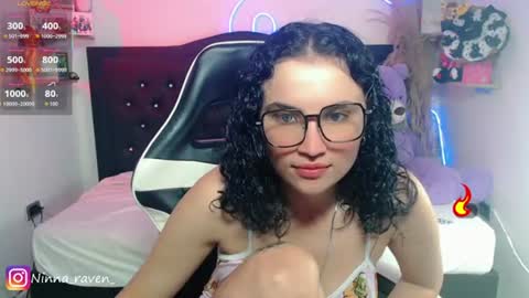 Snapshot of ninna_raven chatting on June 2026 12:43:02 AM Ninna online show from June 2026 12:43:02 AM