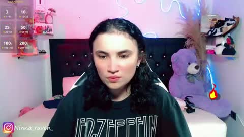 Snapshot of ninna_raven chatting on June 2026 12:00:02 AM Ninna online show from June 2026 12:00:02 AM