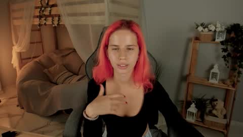 Nita online show from October 2025 07:47:02 PM