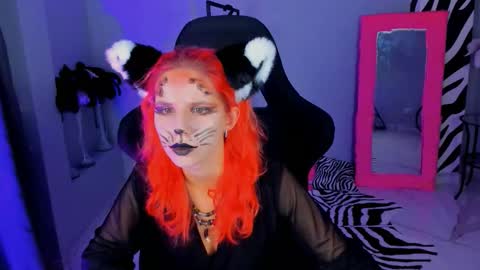 Nita online show from October 2025 07:37:02 PM