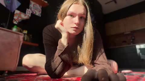 Tears Lora online show from April 2026 10:07:02 AM