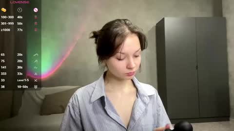 Nora online show from April 2026 07:11:02 PM