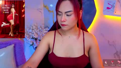 Snapshot of noa_tp chatting on April 2026 01:02:02 PM Noa online show from April 2026 01:02:02 PM