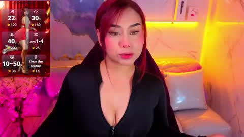 Snapshot of noa_tp chatting on May 2026 12:45:02 PM Noa online show from May 2026 12:45:02 PM