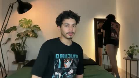 noah_and_steven online show from May 2026 10:59:01 PM