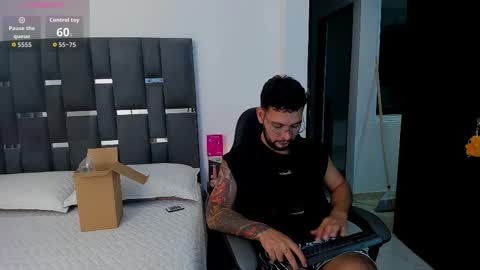 NOAH online show from November 2025 01:33:02 AM