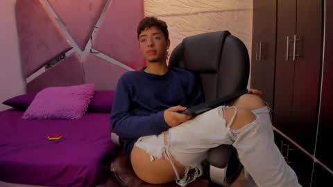 Noah De Luca online show from March 2026 07:40:01 PM