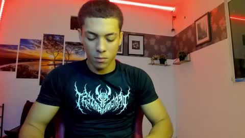 noah_flynn1 online show from September 2025 04:38:02 AM