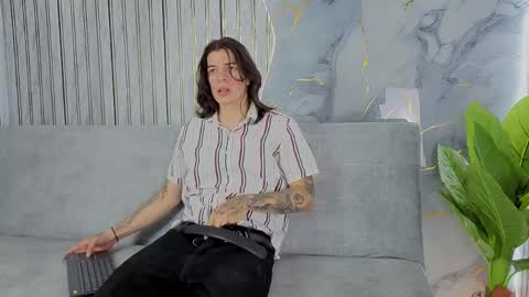 Snapshot of noah_ggh chatting on April 2026 01:37:02 PM noah_ggh online show from April 2026 01:37:02 PM