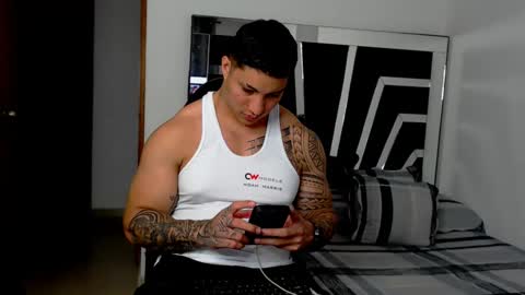 Noah Harris01 online show from February 2025 01:10:01 AM