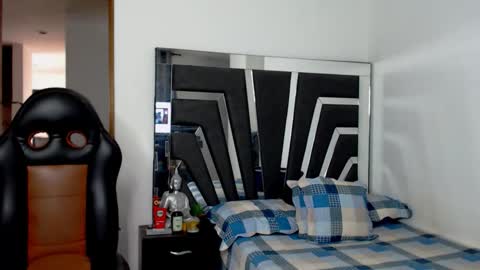 Noah Harris01 online show from January 2026 01:46:02 PM