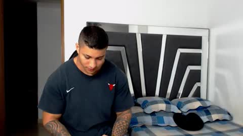 Noah Harris01 online show from April 2026 03:27:02 AM