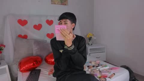 Snapshot of noah_lewiss chatting on February 2026 11:17:01 AM NOAH online show from February 2026 11:17:01 AM