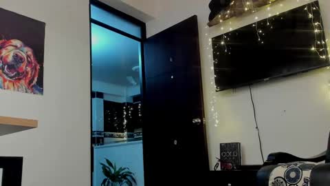 LIAM- noah online show from December 2024 12:01:02 PM