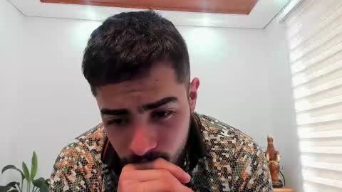 LIAM- noah online show from November 2025 01:33:02 PM