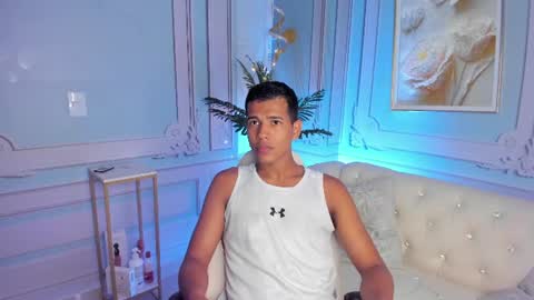 Snapshot of noahdark_ chatting on June 2026 02:38:01 AM NOAH online show from June 2026 02:38:01 AM
