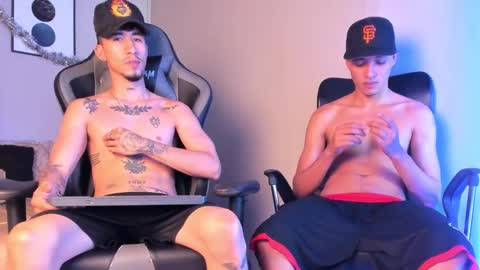 Snapshot of noahdaviss chatting on December 2024 11:10:01 PM noahdaviss online show from December 2024 11:10:01 PM