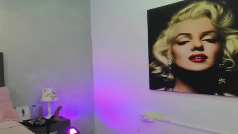 Noah fox online show from February 2025 03:27:01 PM