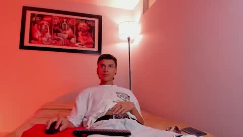 noahh_sky online show from March 2026 04:27:02 AM