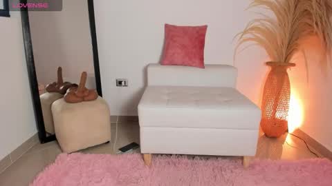 Noami Rose  online show from September 2025 05:35:02 PM