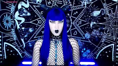 caroline online show from October 2025 11:45:02 PM