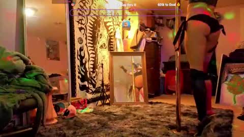 Snapshot of nobunny_owenz chatting on May 2026 09:14:01 AM Nobunny online show from May 2026 09:14:01 AM