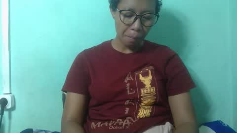 noellah online show from December 2025 04:18:02 AM