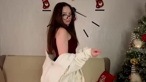 Snapshot of noellapancoast chatting on January 2026 05:51:02 PM April online show from January 2026 05:51:02 PM