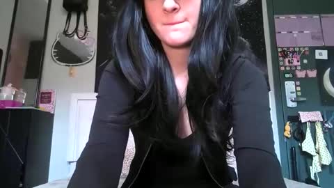Noelle online show from May 2026 05:10:02 PM