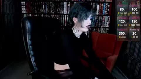 Snapshot of noellegothicshadow chatting on July 2026 02:52:02 AM Elly online show from July 2026 02:52:02 AM
