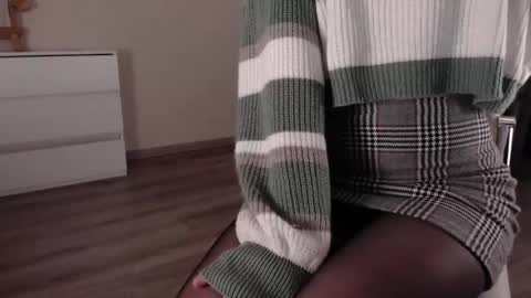 Snapshot of noelleneptune chatting on December 2024 05:34:01 PM noelleneptune online show from December 2024 05:34:01 PM