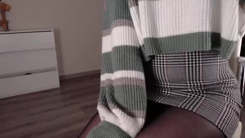 Snapshot of noelleneptune chatting on February 2025 02:38:02 PM noelleneptune online show from February 2025 02:38:02 PM