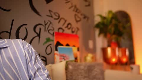 kevin online show from November 2025 11:58:01 PM