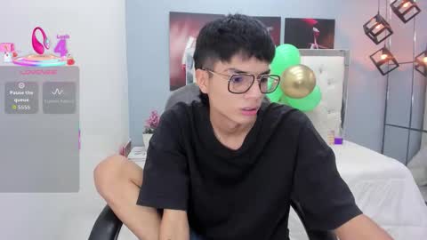 Noha Scott online show from March 2026 11:30:01 PM