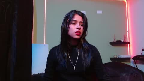 Noha Thomson online show from September 2025 10:54:01 PM