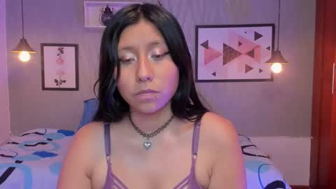 Snapshot of nohemi_louse chatting on February 2025 11:04:02 PM Nohemi online show from February 2025 11:04:02 PM