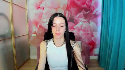 NoirDiva online show from May 2026 05:58:02 AM