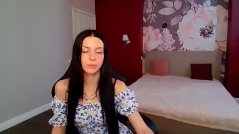 Snapshot of noirdiva chatting on June 2026 12:04:02 PM NoirDiva online show from June 2026 12:04:02 PM