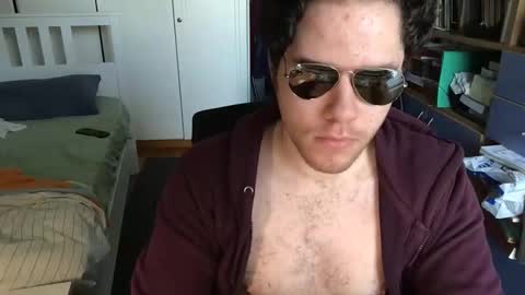 Snapshot of nongay379444 chatting on January 2025 12:24:01 PM nongay379444 online show from January 2025 12:24:01 PM