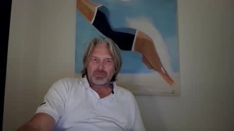 Snapshot of nonsequiture chatting on October 2025 09:00:02 PM Ralle online show from October 2025 09:00:02 PM